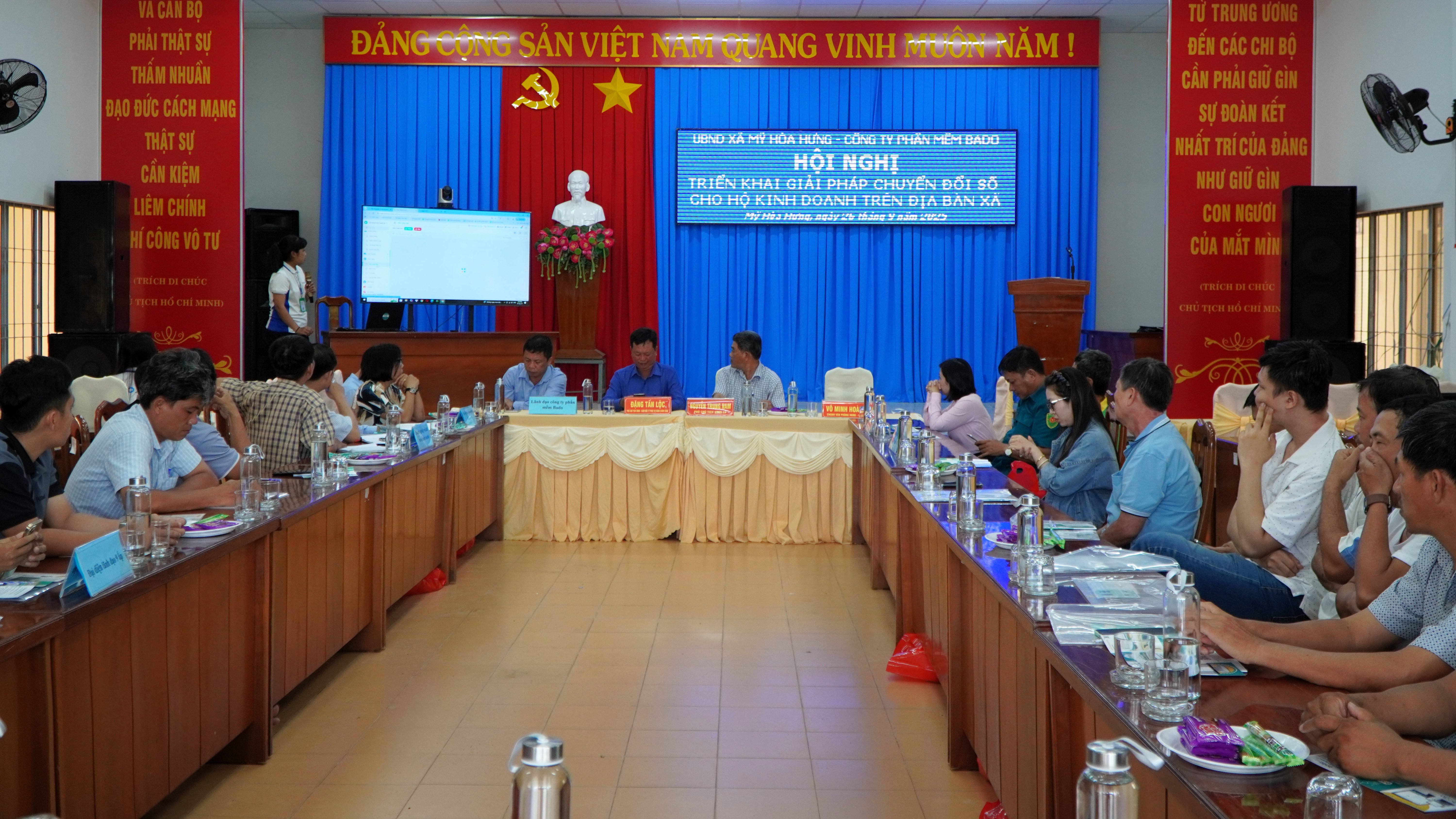 Hội nghị chuyển đổi số cho hộ kinh doanh tại Mỹ Hòa Hưng